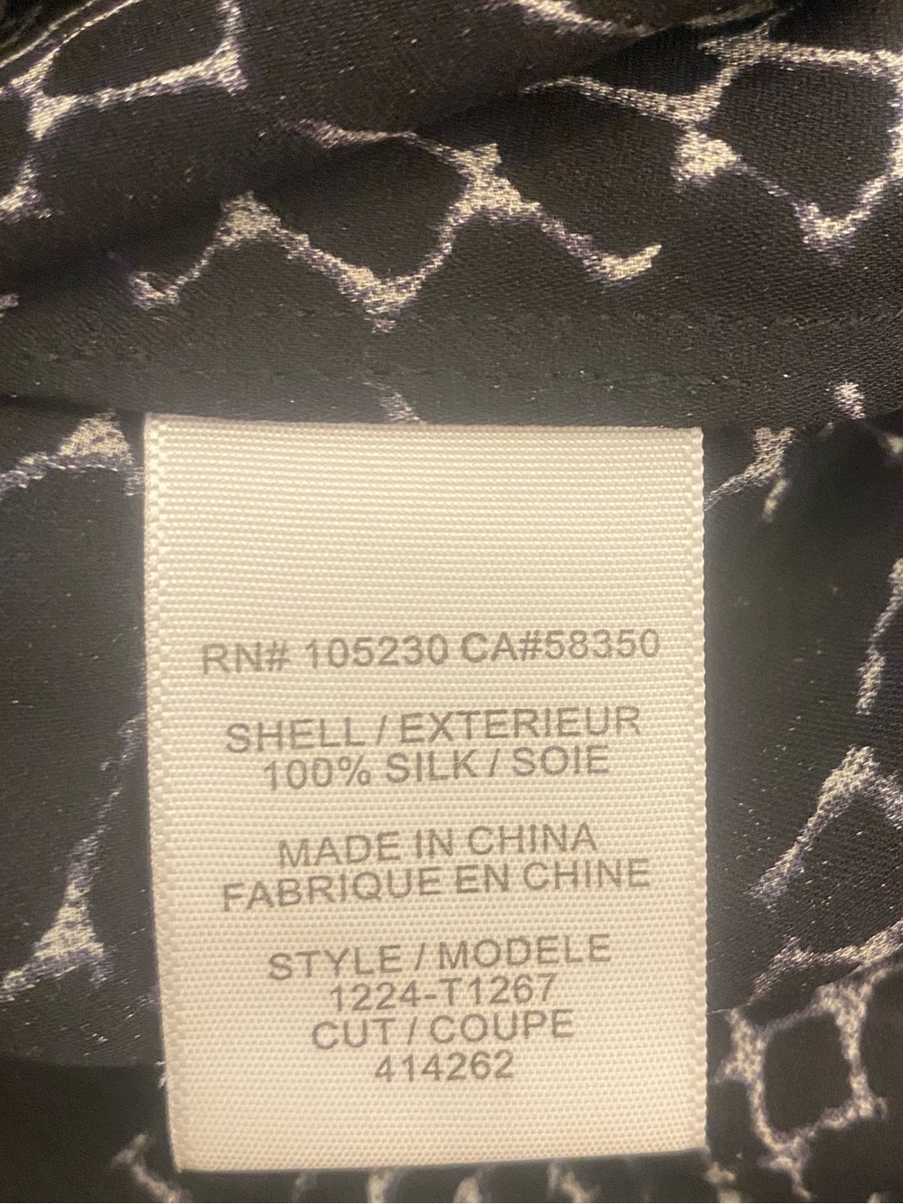 Joie Women’s Silk Black Animal Printed Long Sleeve V-Neck Blouse size large - Picture 5 of 13